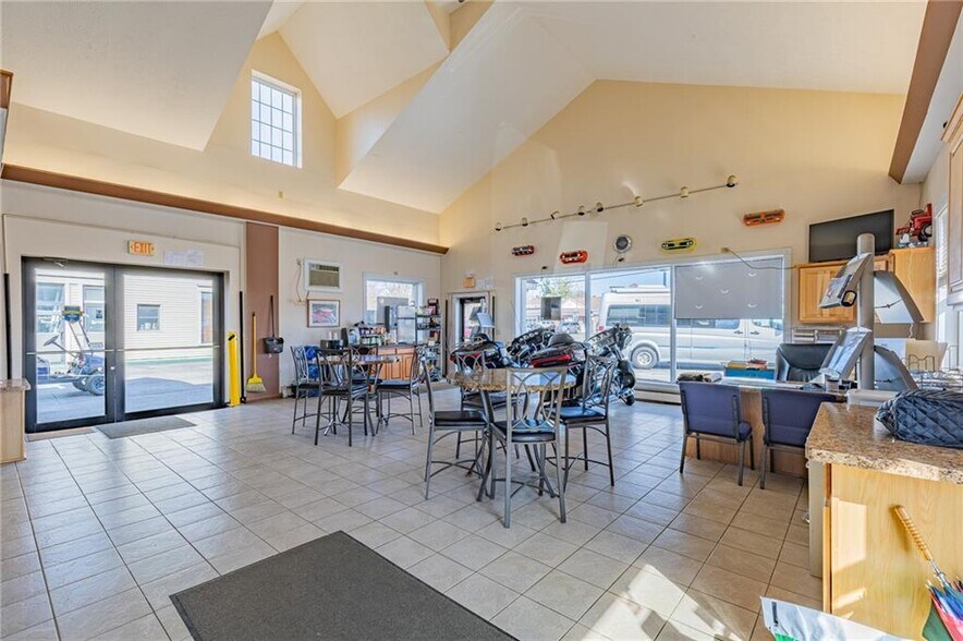 More Photos Of 4577 S Lake Rd, Brockport Auto Dealership For Sale