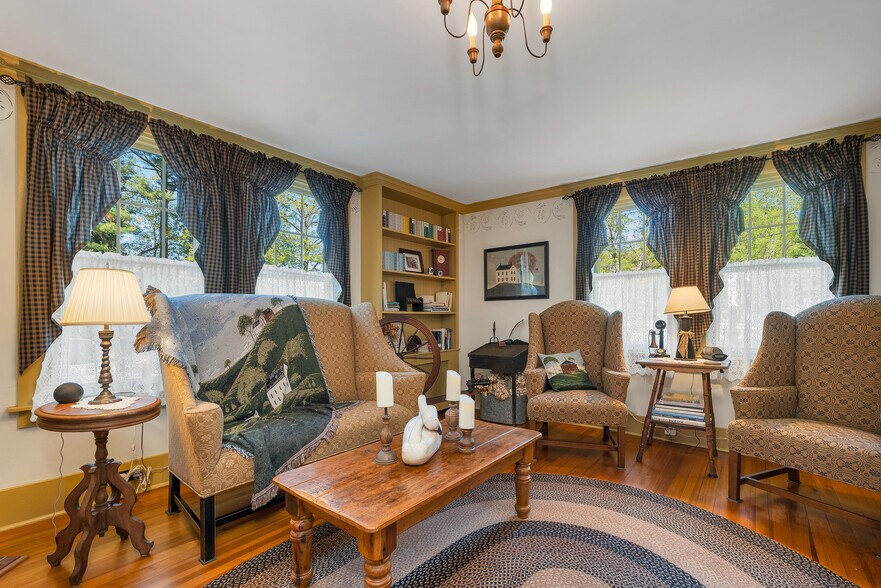 More Photos Of 404 US Route 302, Glen Hospitality For Sale
