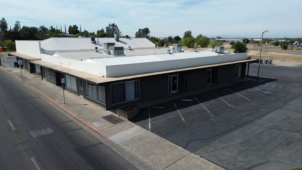 Primary Photo Of 2358-2368 Lincoln St, Oroville Office For Lease