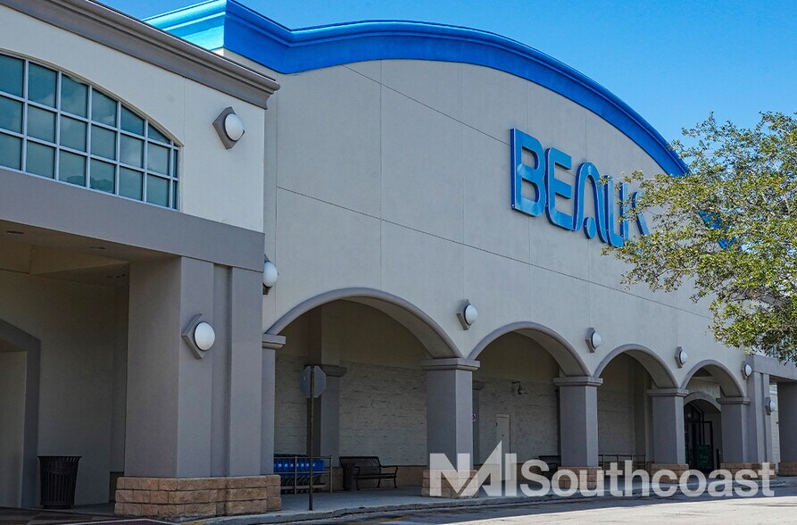 More Photos Of 10063-10193 S US Highway 1, Port Saint Lucie General Retail For Lease