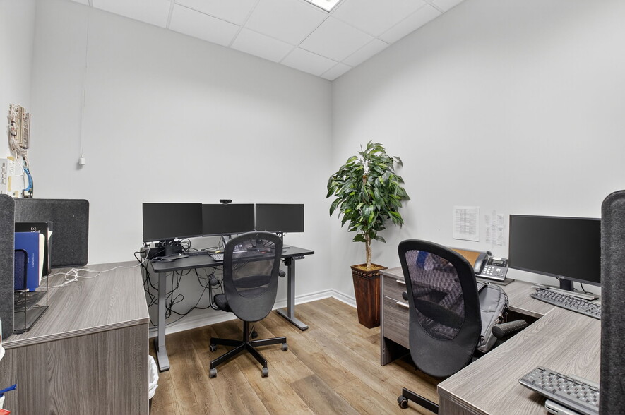 More Photos Of 2799 NW 2nd Ave, Boca Raton Office For Sale