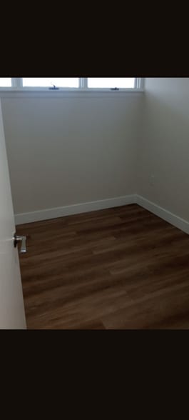 More Photos Of 601 Eastern Ave, Fairmount Heights Office Residential For Sale