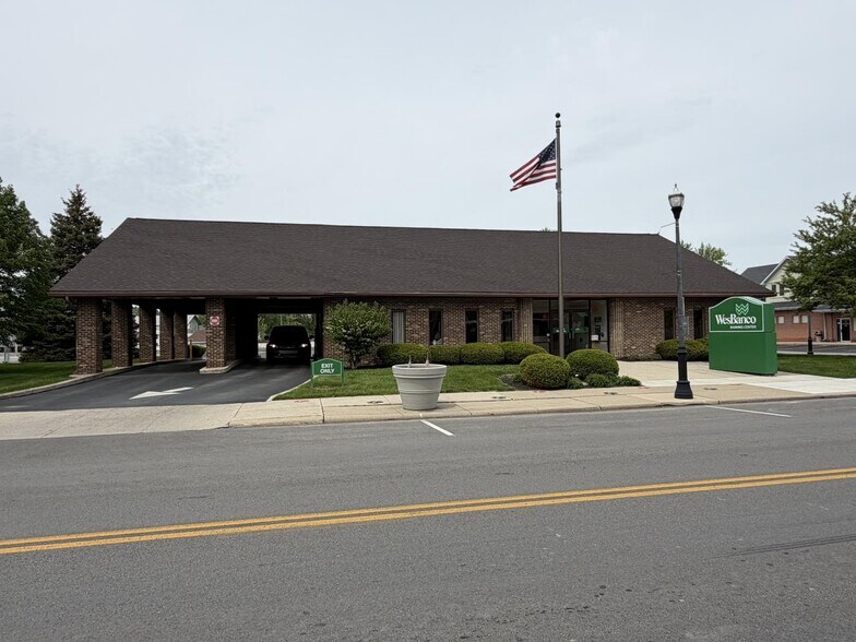 More Photos Of 124 E Main St, McComb Bank For Sale