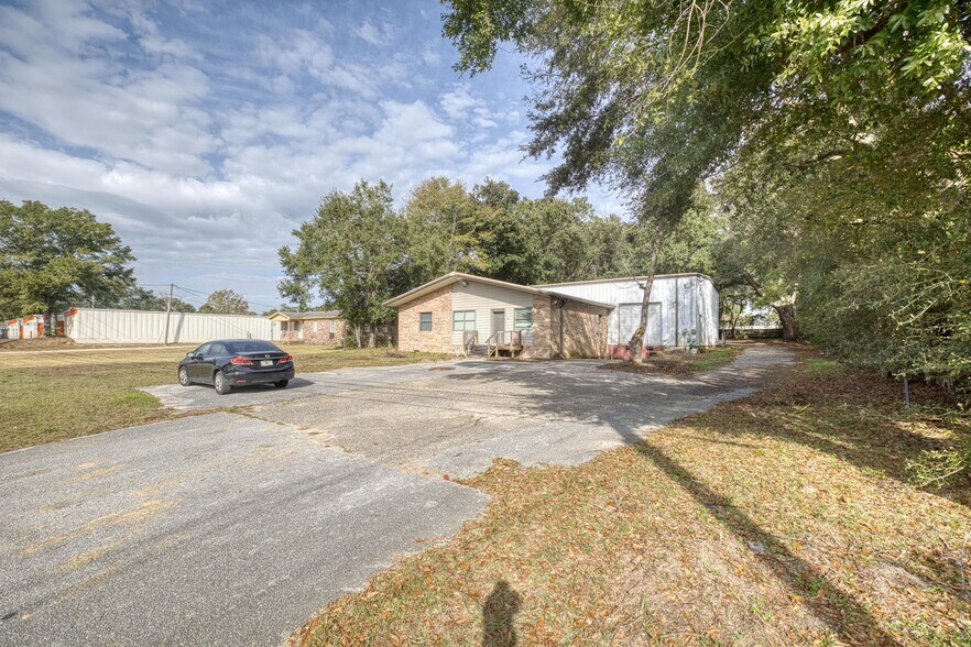 More Photos Of 1014 Creighton Rd, Pensacola Flex For Lease