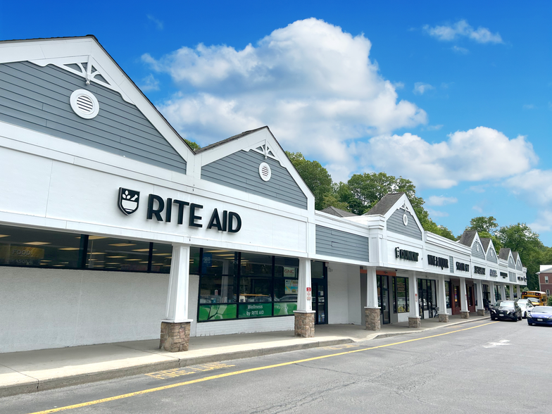 Primary Photo Of 875 Saw Mill River Rd, Ardsley General Retail For Lease