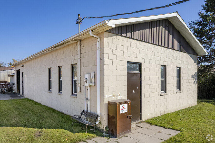 Primary Photo Of 155 Reach Industrial Park Rd, Scugog Warehouse For Sale