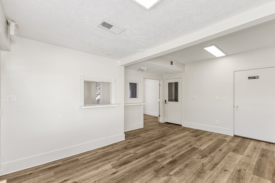 More Photos Of 138 E Gore St, Orlando Medical For Sale