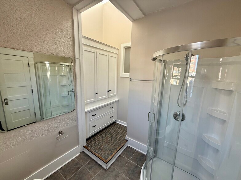 More Photos Of 119 E Kalamazoo St, Lansing Apartments For Sale