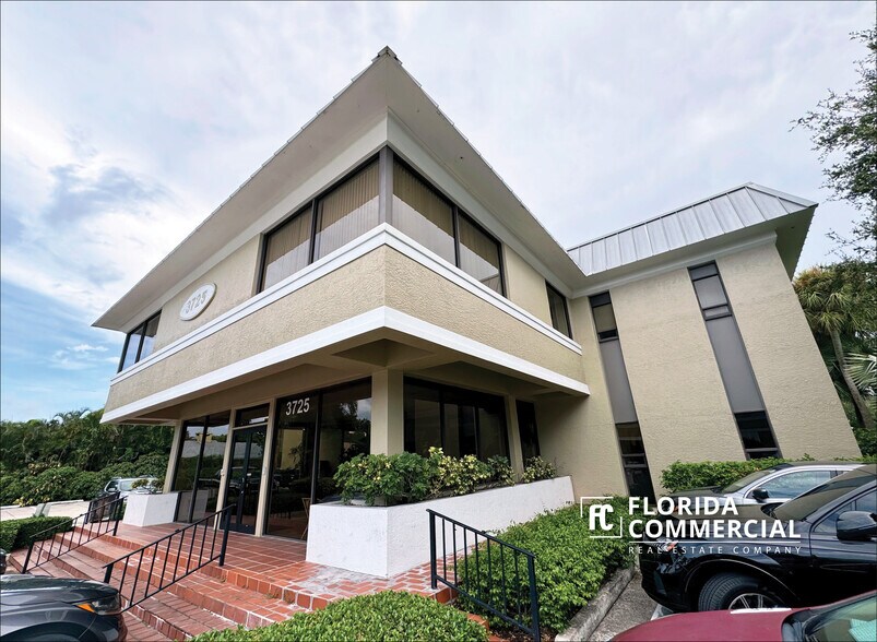 Primary Photo Of 3727 SE Ocean Blvd, Stuart Loft Creative Space For Lease