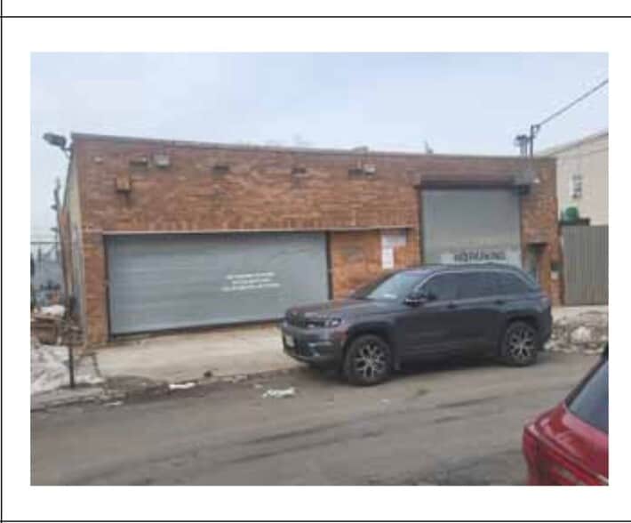 Primary Photo Of 5310 46th St, Maspeth Warehouse For Lease