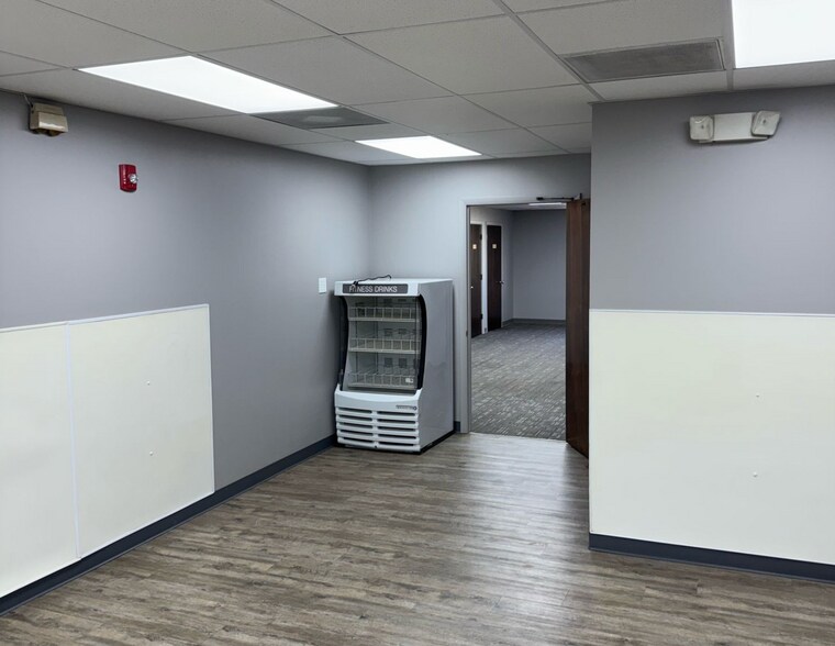 More Photos Of 2501 E President St, Savannah Food Processing For Lease