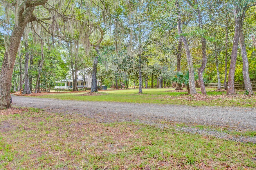 More Photos Of 3002 Edenvale Rd, Johns Island Specialty For Sale