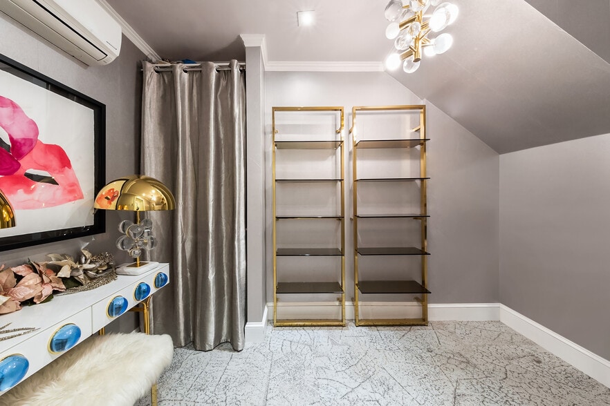 More Photos Of 44 E 65th St, New York Apartments For Sale