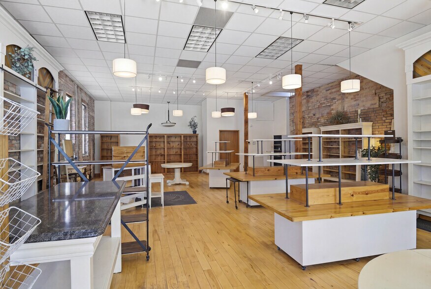 More Photos Of 713 Cooper Ave, Glenwood Springs General Retail For Sale