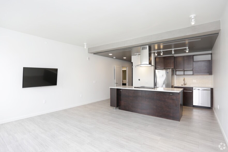 More Photos Of 55 Ionia Ave NW, Grand Rapids Apartments For Sale