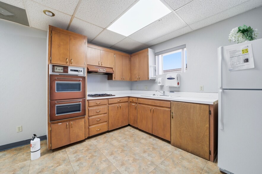 More Photos Of 502 Colorado Ave, La Junta Medical For Sale