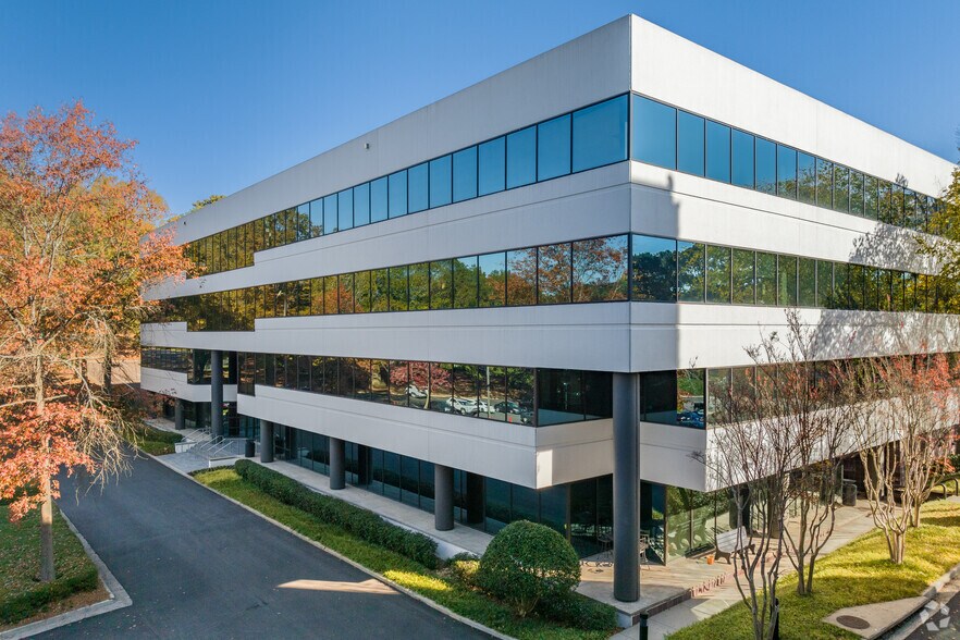 Primary Photo Of 375 Northridge Rd, Atlanta Unknown For Lease