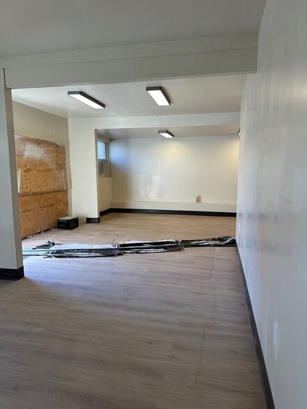 More Photos Of 481 S Bascom Ave, San Jose Storefront Retail Office For Lease