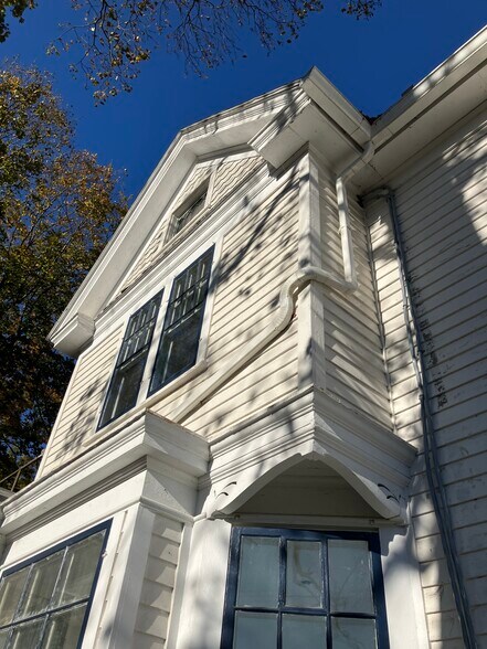 More Photos Of 54 Parkwood Blvd, Hudson Apartments For Sale