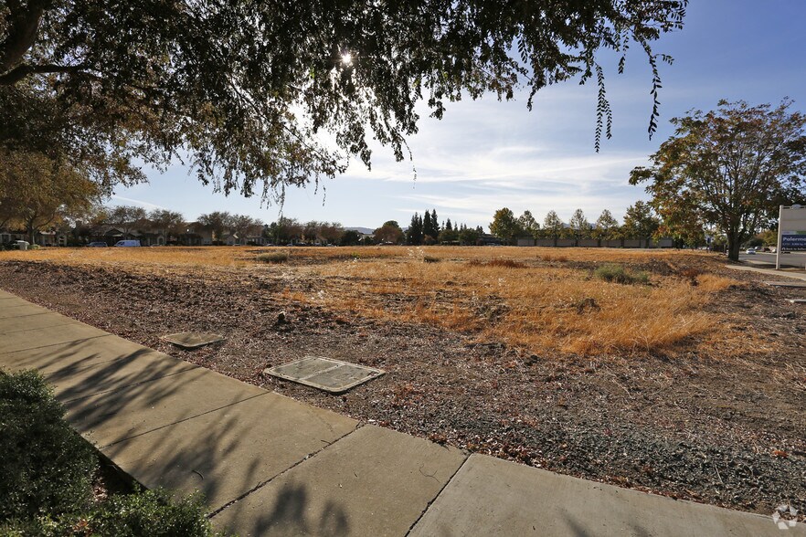 More Photos Of 4640 Balfour Rd, Brentwood Land For Sale