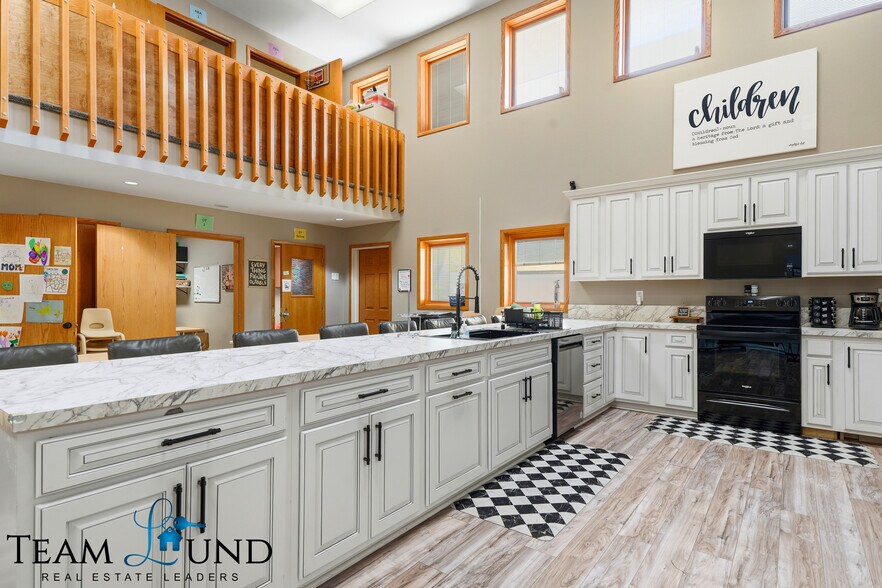 More Photos Of 915 S McKinley St, Casper Office Residential For Sale