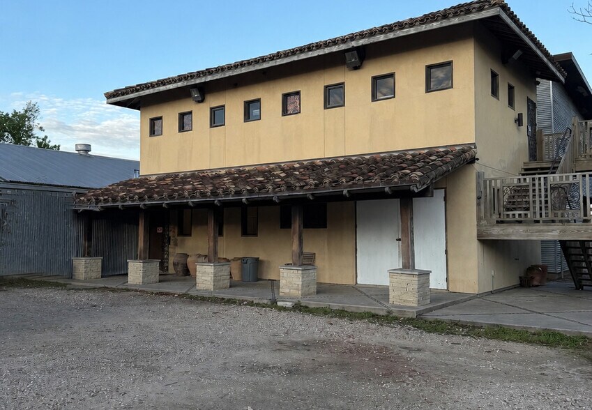 More Photos Of 6614 Del Rio St, Houston Contractor Storage Yard For Lease