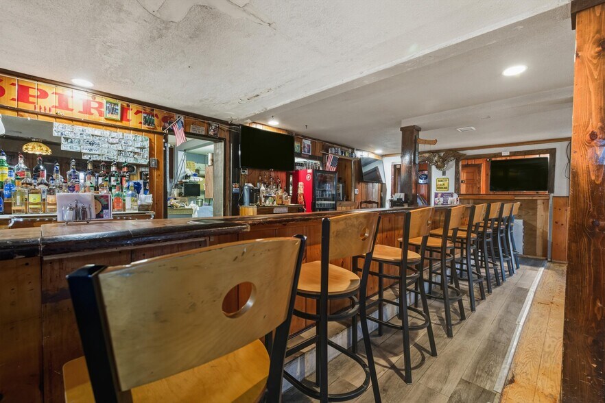 More Photos Of 222 River St, Warrensburg Restaurant For Sale