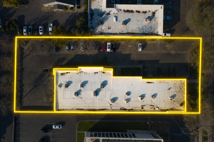 More Photos Of 3191 M St, Merced Office For Sale