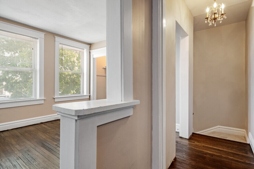 More Photos Of 5007 Goethe Ave, Saint Louis Multifamily For Sale