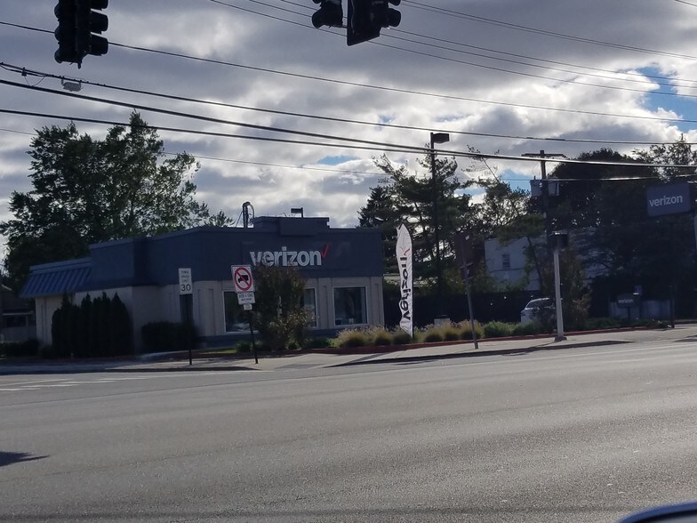 More Photos Of 34 Hempstead Tpke, Farmingdale General Retail For Sale