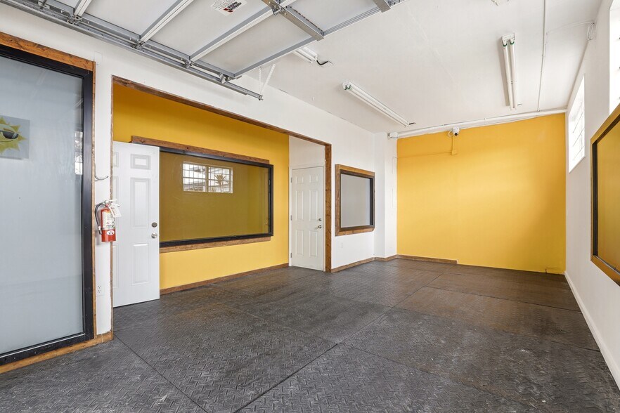 More Photos Of 824 N Dixie Hwy, Lake Worth Carwash For Lease