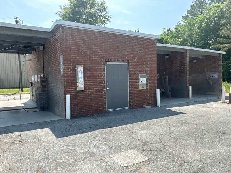 More Photos Of 314 US Highway 64 W, Plymouth Carwash For Sale