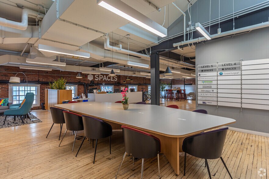 More Photos Of 361-361 Newbury St, Boston Coworking Space