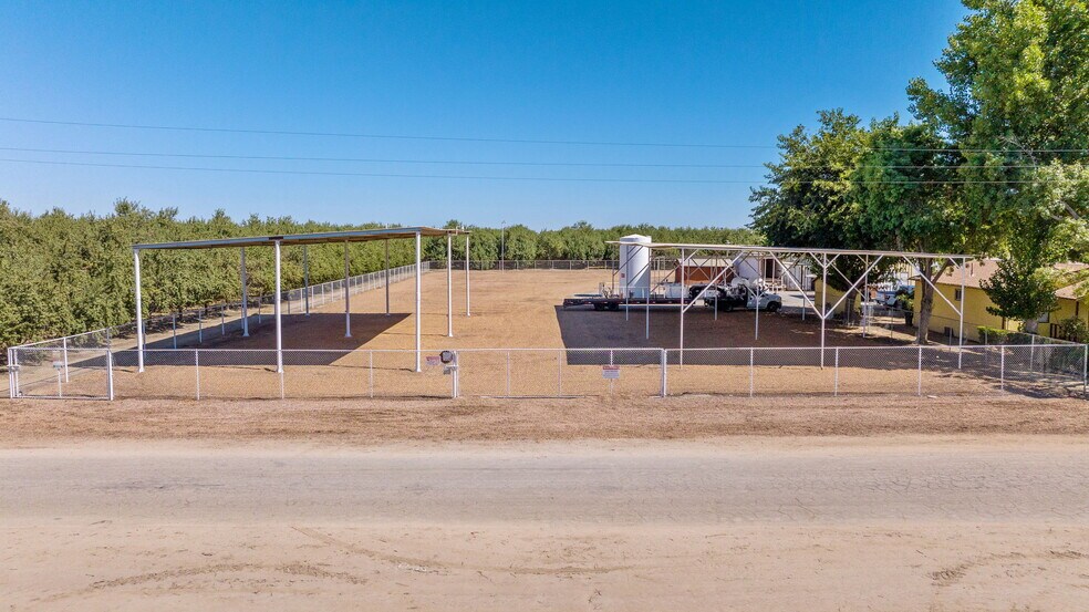 More Photos Of 28548 Woollomes Rd, Wasco Land For Sale