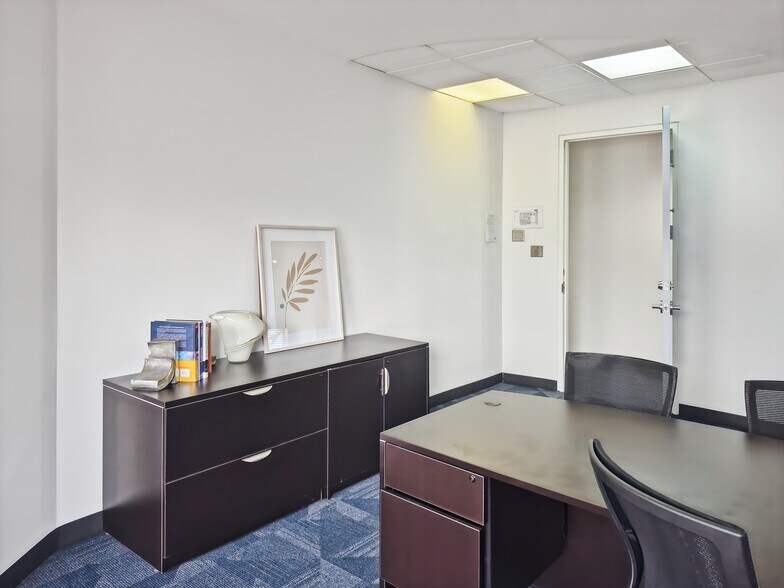 More Photos Of 335 Hoffer Dr, Regina Coworking Space