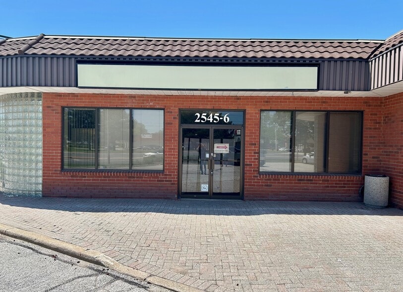 Primary Photo Of 2545 Ouellette Av, Windsor Office For Lease