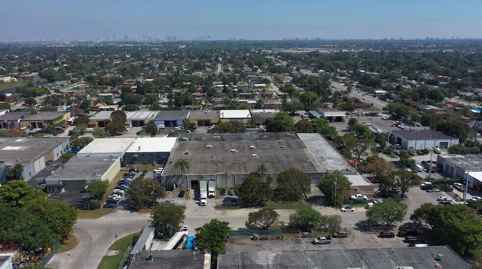 More Photos Of 15201 NW 34th Ave, Opa-locka Warehouse For Lease