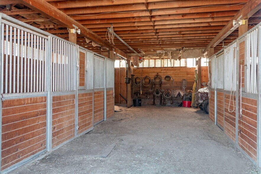 More Photos Of 32611 Tackman Rd, Prineville Land For Sale