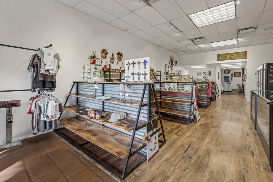 More Photos Of 545 S Main St, Camp Verde Storefront For Sale