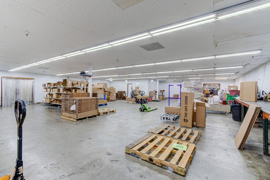 More Photos Of 1634 Olive Rd, Augusta Distribution For Sale