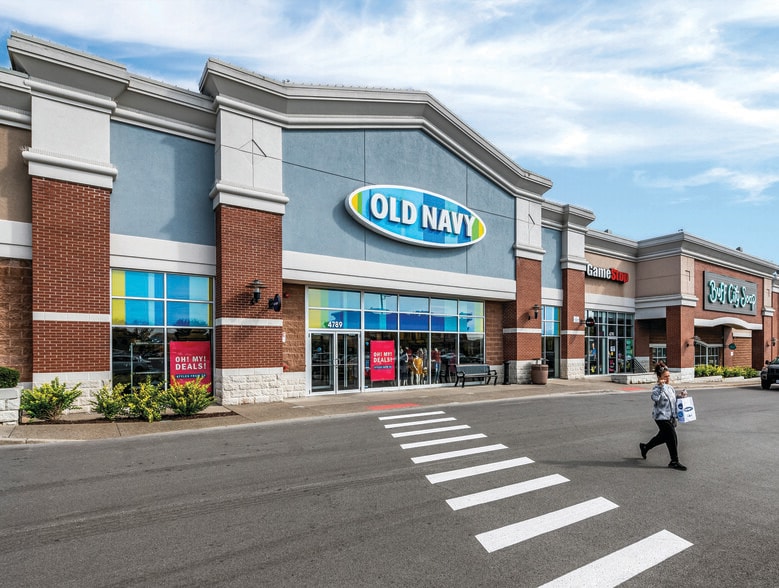 More Photos Of 4725-4745 Commercial Dr, New Hartford Unknown For Lease