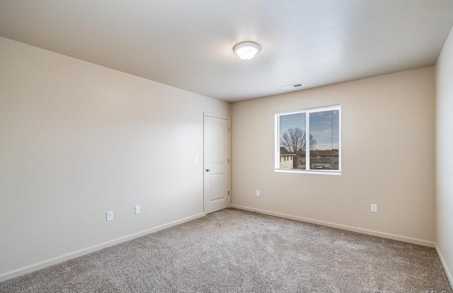 More Photos Of 1793 Spring Ct, Cheyenne Apartments For Sale
