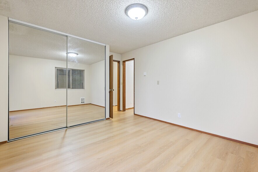 More Photos Of 2318 Yale Ave E, Seattle Apartments For Sale
