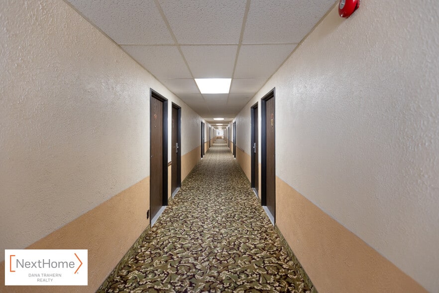 More Photos Of 2093 W Oklahoma Ave, Ulysses Hotel For Sale