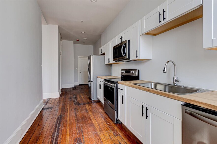 More Photos Of 2116 N Charles St, Baltimore Apartments For Sale