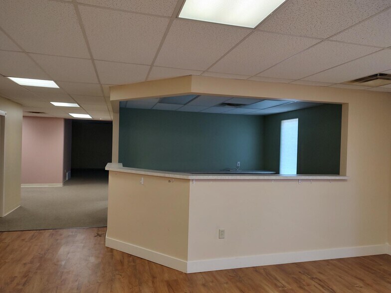 More Photos Of 5763 Seneca St, Elma Medical For Lease