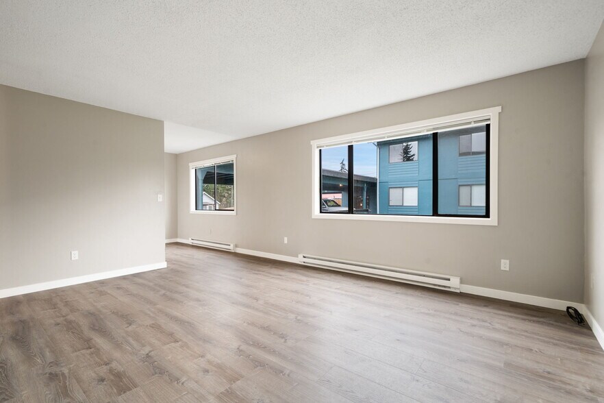 More Photos Of 2938 E Walnut St, Port Angeles Apartments For Sale