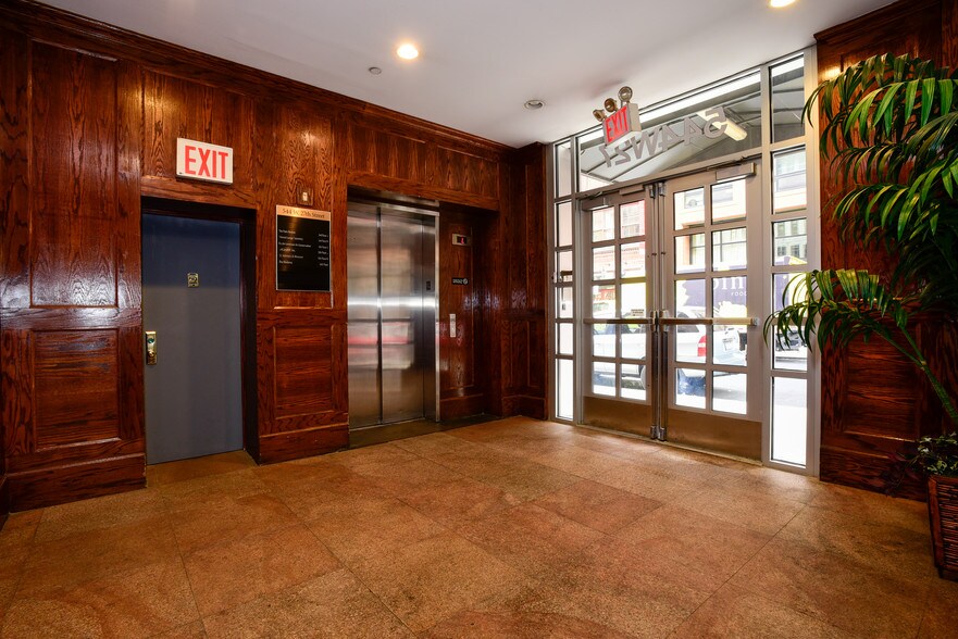 More Photos Of 544-548 W 27th St, New York Loft Creative Space For Lease