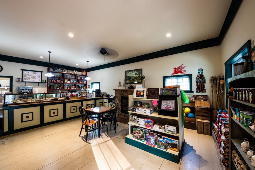 More Photos Of 1364 County Highway 12 rd, Mount Vision Storefront For Sale