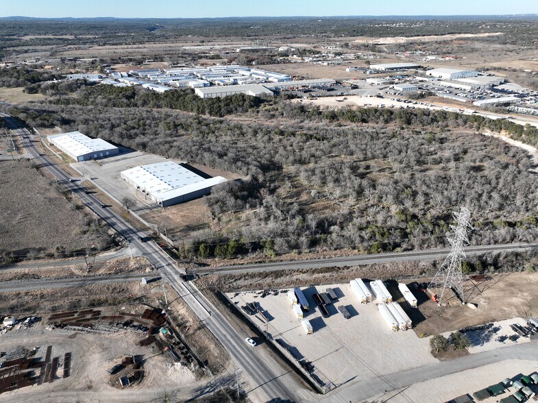 More Photos Of 7951 E Evans Rd, San Antonio Warehouse For Lease